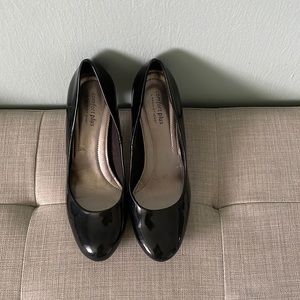 Black Patented leather round toe heels